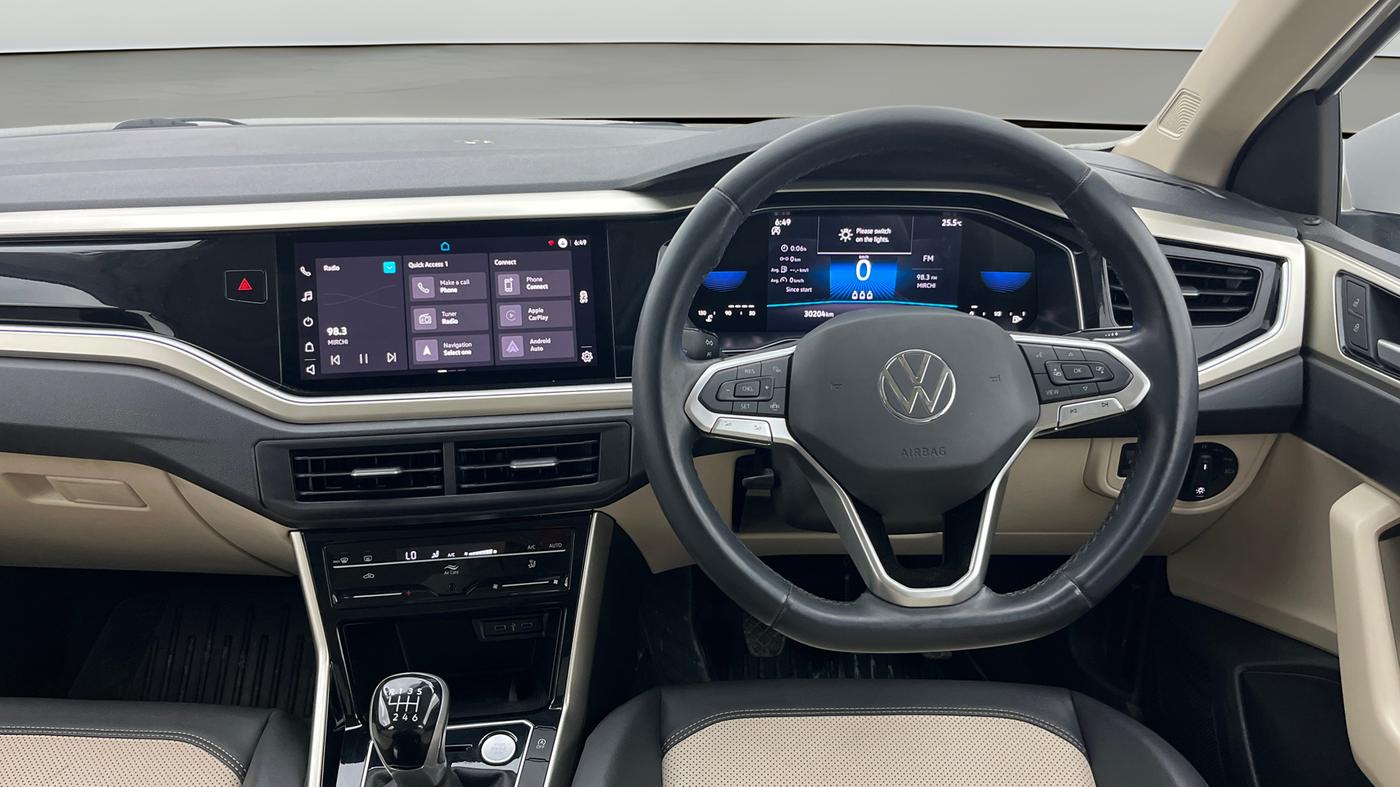 2023 Volkswagen VIRTUS TOPLINE TSI 1.0 MT, Petrol, Manual, 30,202 km, Steering Wheel Close Up