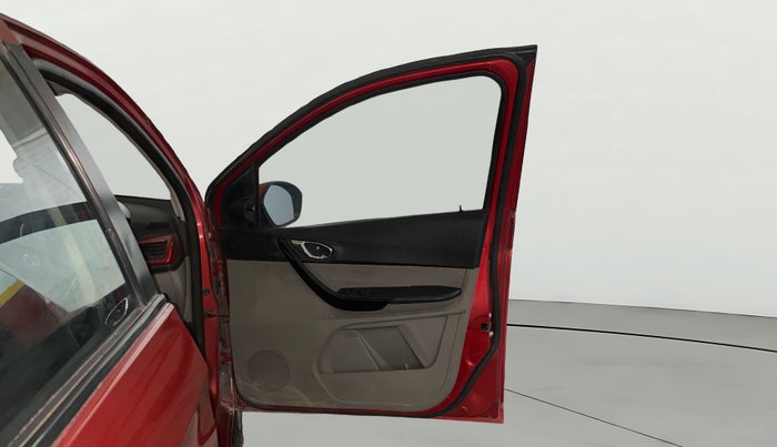 2017 Tata Tiago XZ PETROL, Petrol, Manual, 44,967 km, RHS Front Door