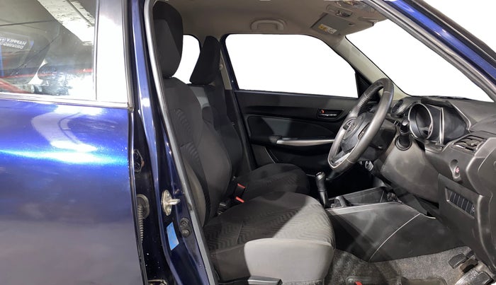 2022 Maruti Swift ZXI, Petrol, Manual, 43,123 km, Right Side Front Door Cabin