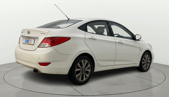 2015 Hyundai Verna FLUIDIC 1.6 CRDI SX, Diesel, Manual, 33,813 km, Right Back Diagonal