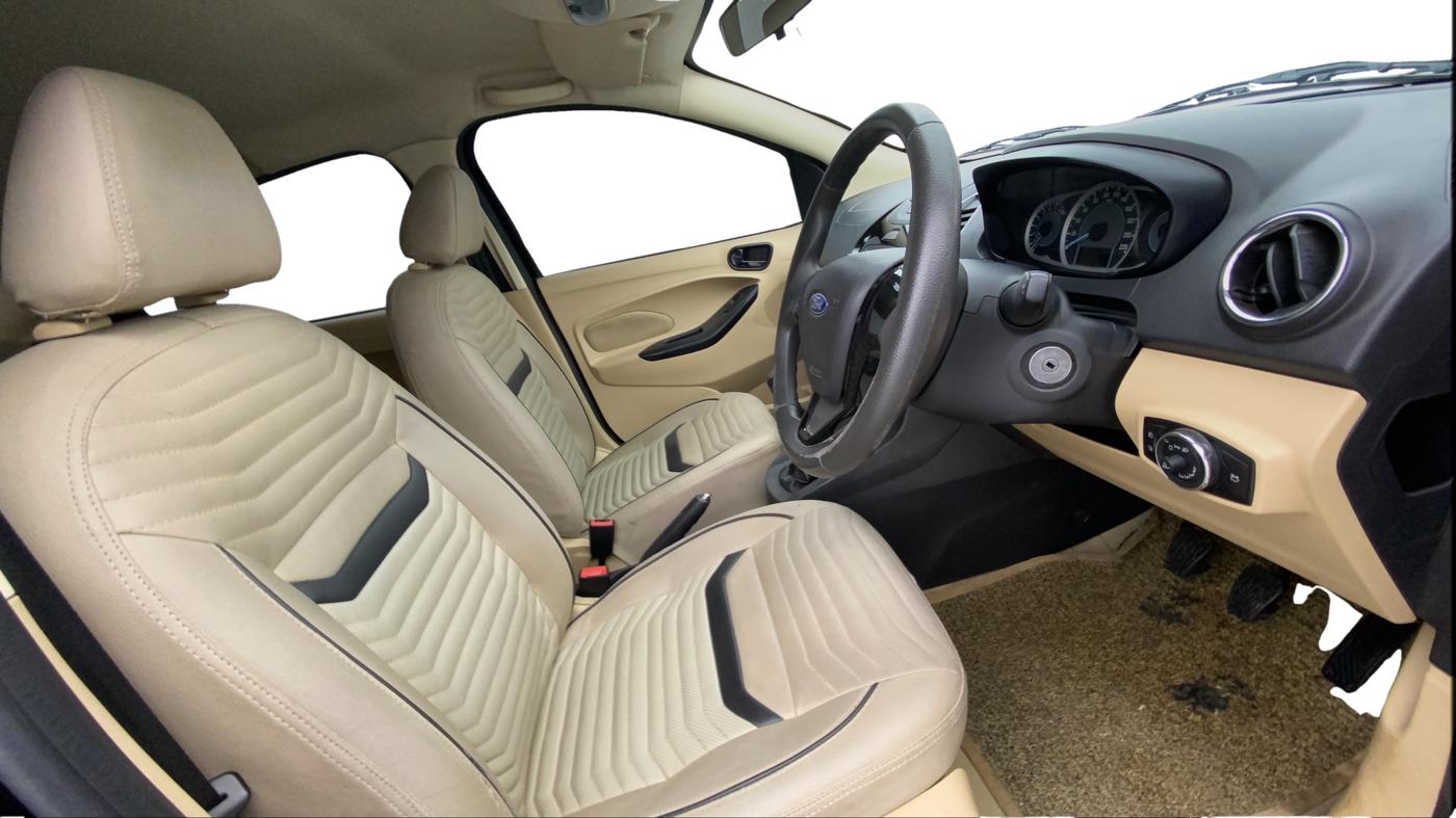 2018 Ford Figo Aspire TITANIUM 1.2 PETROL, Petrol, Manual, 42,113 km, Right Side Front Door Cabin