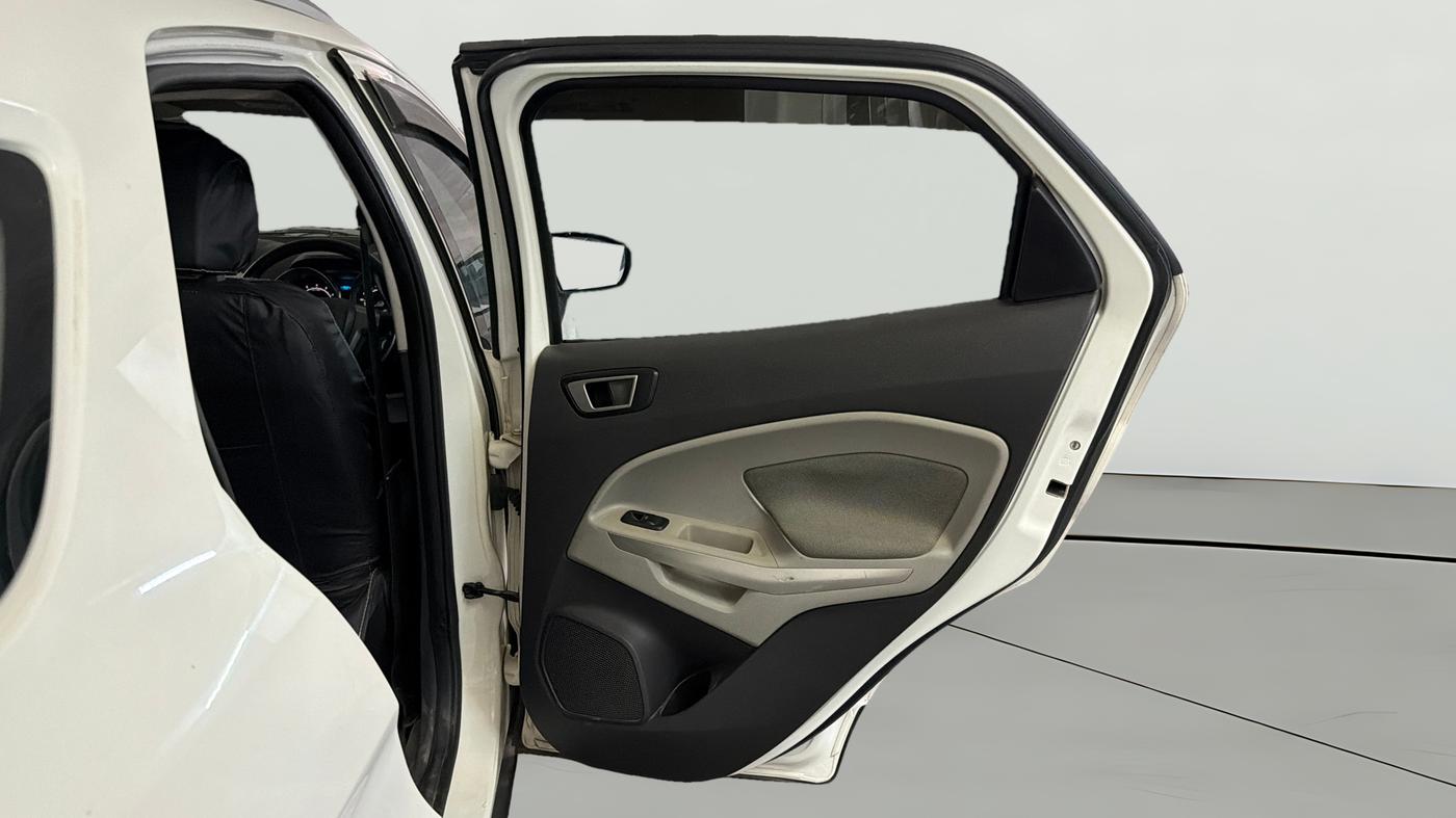 2014 Ford Ecosport TITANIUM 1.5L PETROL AT, CNG, Automatic, 1,19,814 km, RHS Rear Door