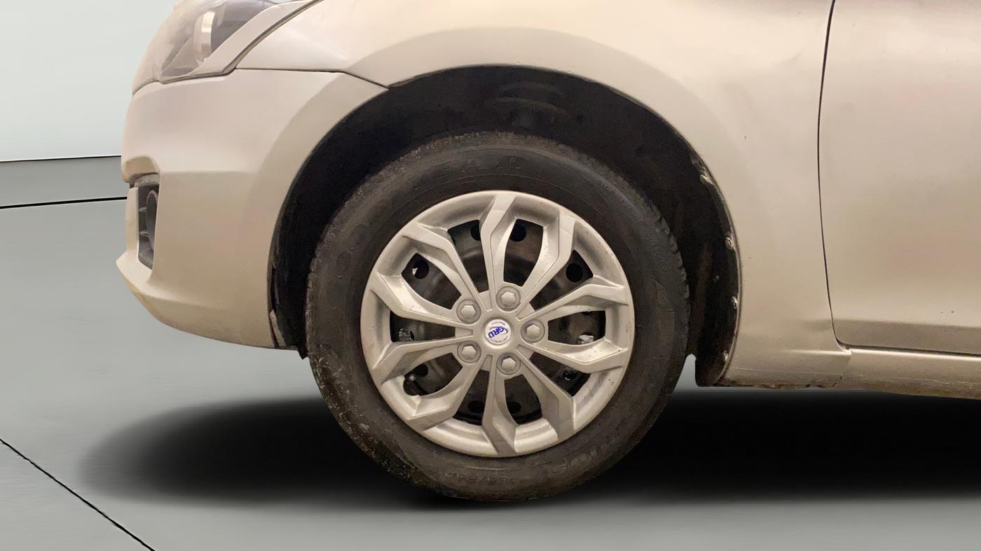 2018 Maruti Ciaz DELTA 1.4 MT PETROL, CNG, Manual, 72,427 km, Left Front Wheel