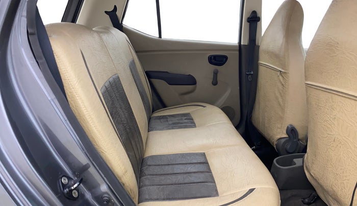 2012 Hyundai i10 MAGNA 1.1, CNG, Manual, 1,05,771 km, Right Side Rear Door Cabin