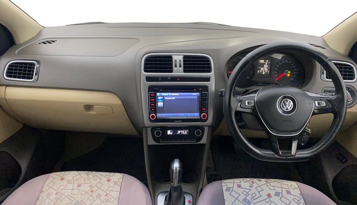 2015 Volkswagen Vento HIGHLINE PETROL AT, Petrol, Automatic, 63,138 km, Dashboard