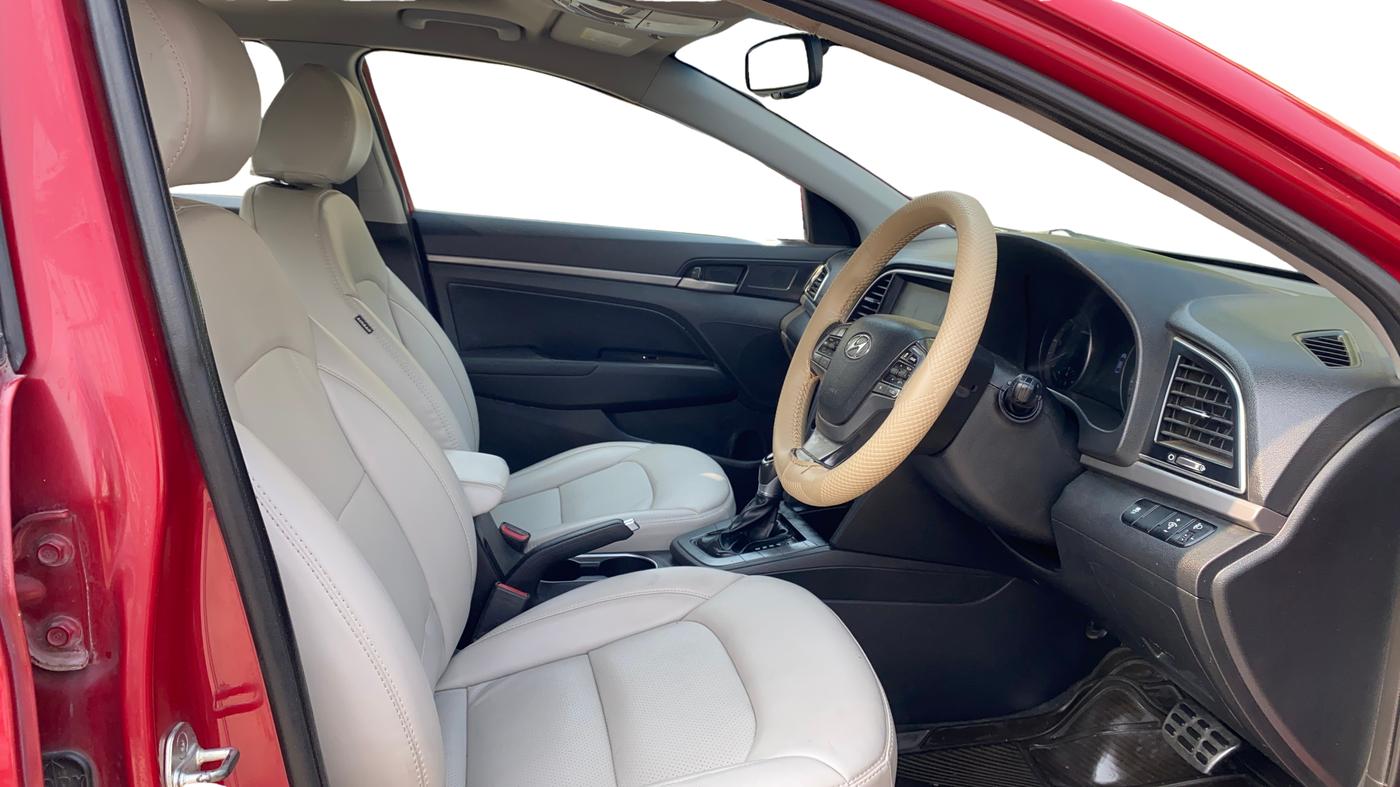 2018 Hyundai New Elantra 1.6 SX (O) AT DIESEL, Diesel, Automatic, 54,447 km, Right Side Front Door Cabin