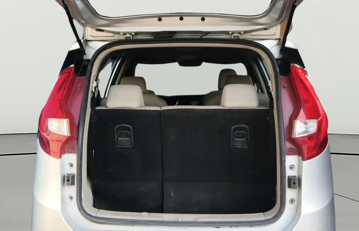 2019 Mahindra MARAZZO M8 7 STR, Diesel, Manual, 1,50,091 km, Boot Open Zoomed View