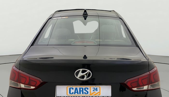 2018 Hyundai Verna 1.6 VTVT SX (O) AT, Petrol, Automatic, 69,467 km, Rear Windshield