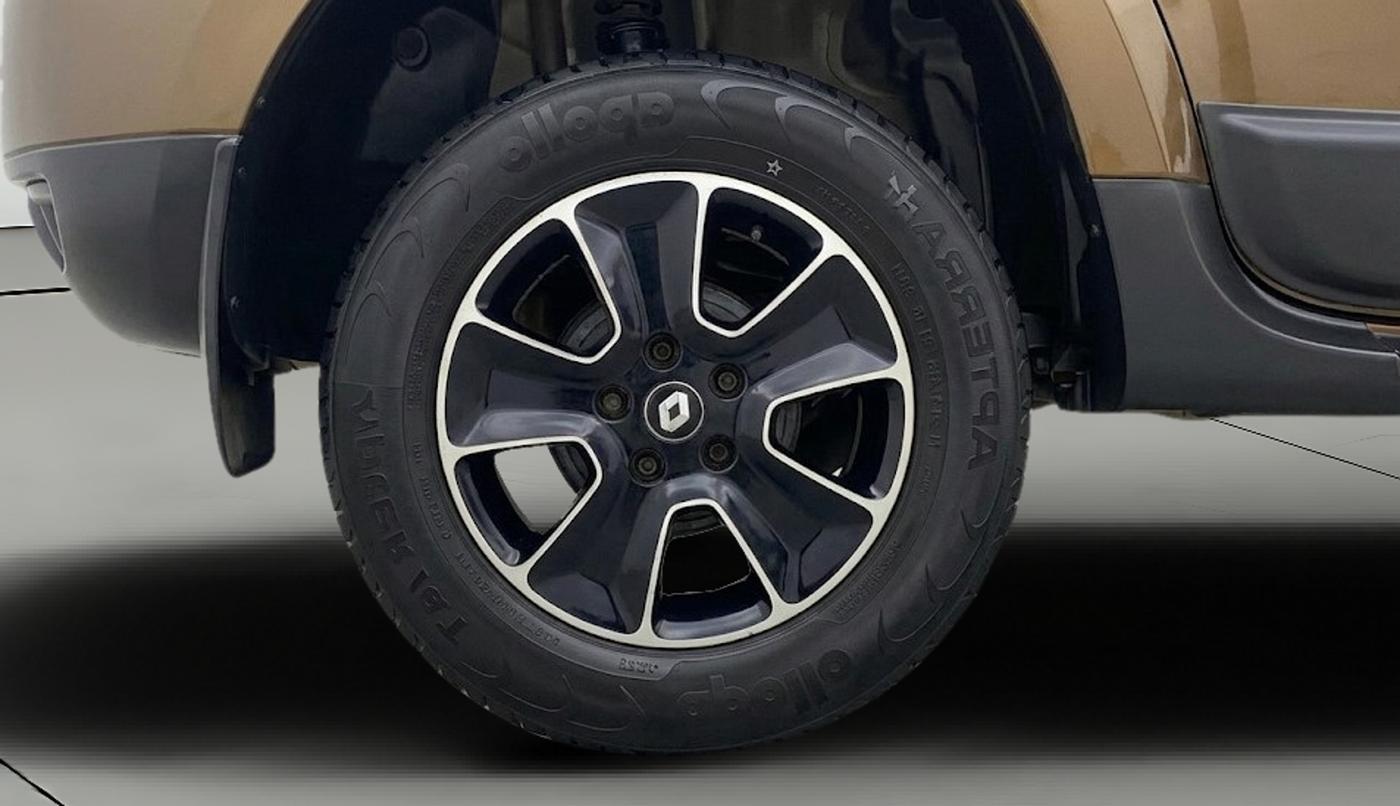 2018 Renault Duster RXS CVT, Petrol, Automatic, 98,904 km, Right Rear Wheel