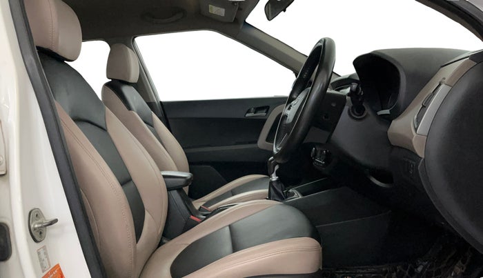 2017 Hyundai Creta SX PLUS 1.6 PETROL, Petrol, Manual, 82,070 km, Right Side Front Door Cabin