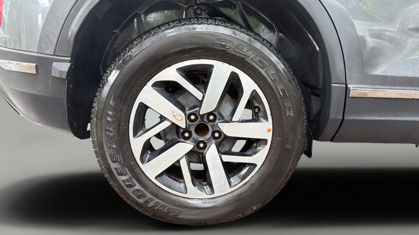2021 Tata Harrier XZ PLUS 2.0L, Diesel, Manual, 90,184 km, Right Rear Wheel