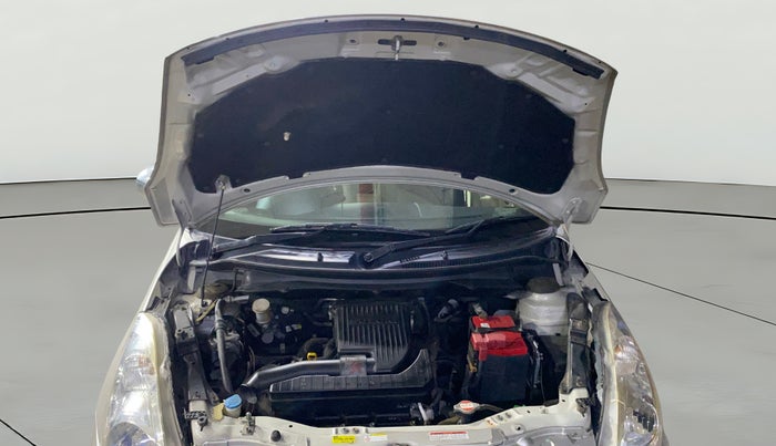 2016 Maruti Swift Dzire LXI (O), Petrol, Manual, 17,567 km, Open Bonet