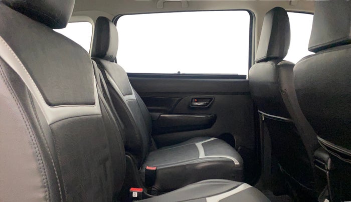 2022 Maruti XL6 ZETA MT, Petrol, Manual, 58,698 km, Right Side Rear Door Cabin