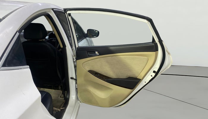 2014 Hyundai Verna FLUIDIC 1.6 CRDI SX, Diesel, Manual, 1,11,484 km, RHS Rear Door