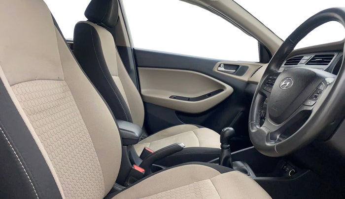 2016 Hyundai Elite i20 ASTA 1.2 (O), Petrol, Manual, 1,03,768 km, Right Side Front Door Cabin