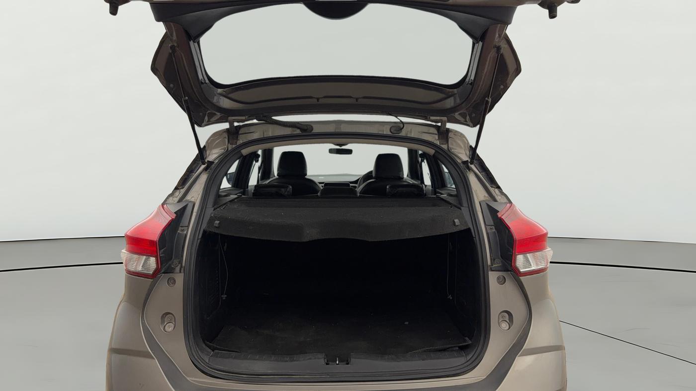 2021 Nissan Kicks XV 1.5, Petrol, Manual, 29,227 km, Boot Open Zoomed View