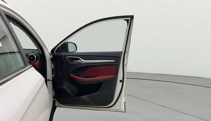 2022 MG ASTOR SAVVY 1.3 TURBO AT S RED, Petrol, Automatic, 27,333 km, RHS Front Door