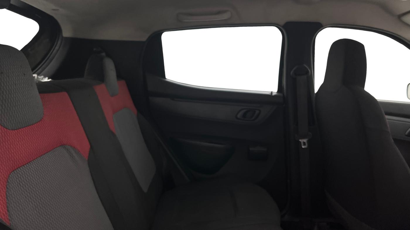 2018 Renault Kwid RXT 1.0 AMT, Petrol, Automatic, 63,651 km, Right Side Rear Door Cabin