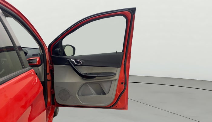 2020 Tata Tiago XZ PLUS PETROL, Petrol, Manual, 84,764 km, RHS Front Door