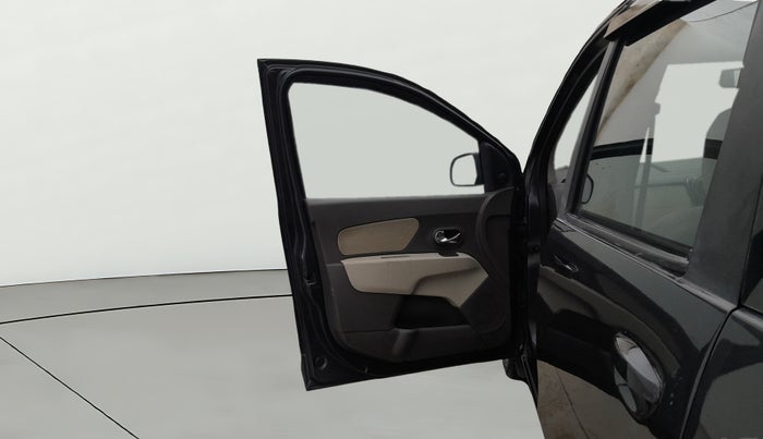 2015 Renault Lodgy 110 PS RXZ, Diesel, Manual, 89,791 km, LHS Front Door