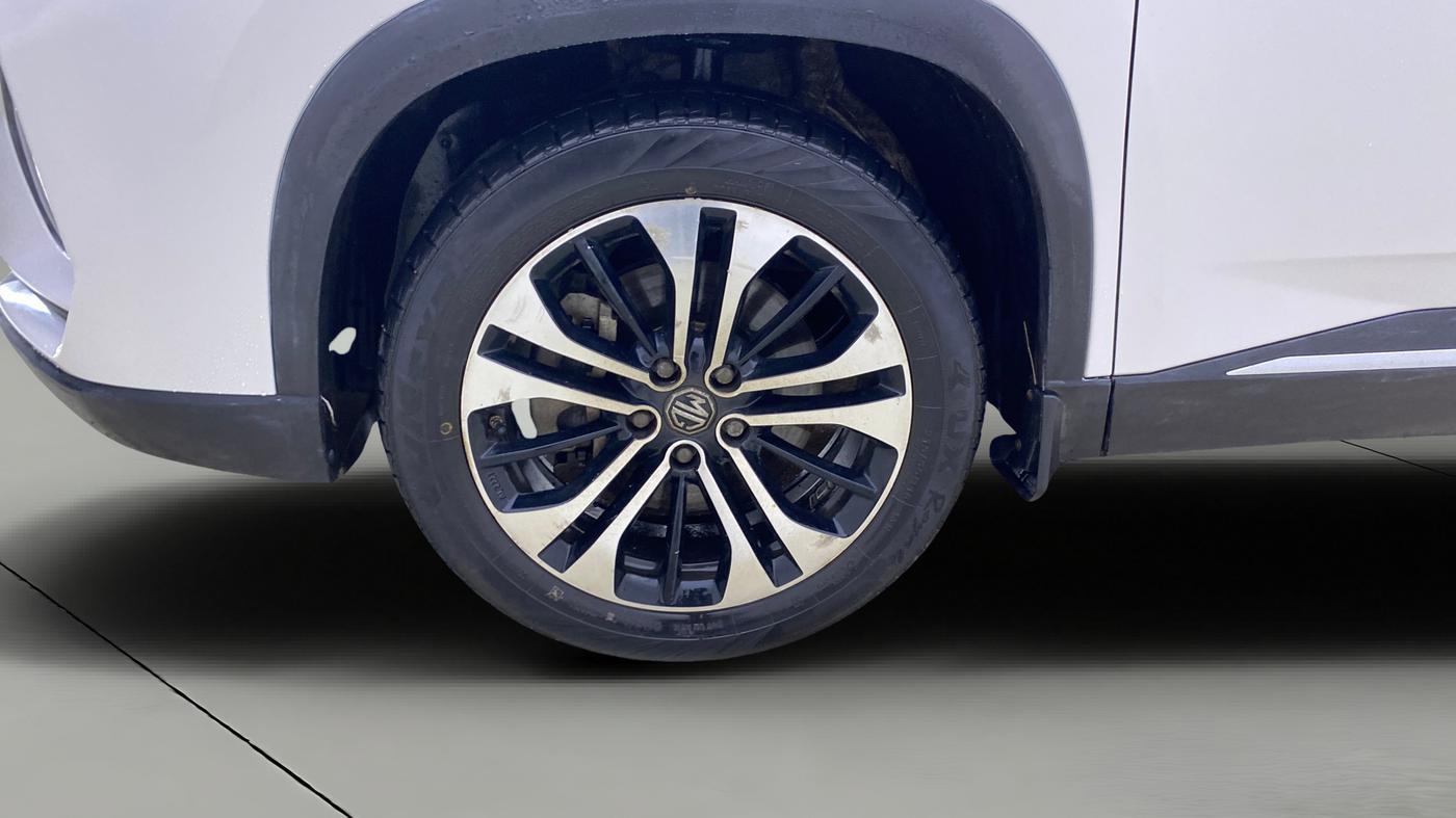 2021 MG HECTOR PLUS SHARP 1.5 PETROL TURBO CVT 6-STR, Petrol, Automatic, 79,593 km, Left Front Wheel