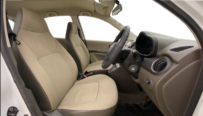 2013 Hyundai i10 SPORTZ 1.2 AT, CNG, Automatic, 60,870 km, Right Side Front Door Cabin