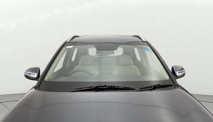 2022 KIA CARENS LUXURY PLUS 1.4 PETROL 7 STR, Petrol, Manual, 30,236 km, Front Windshield