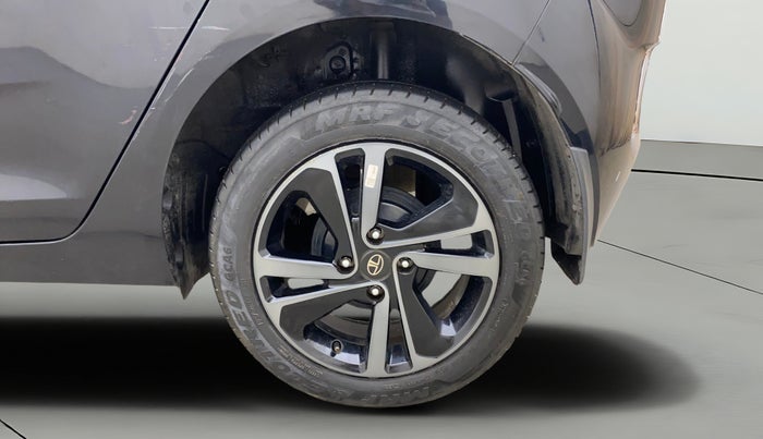 2024 Tata ALTROZ  XZA Plus Sunroof Dark Edition, Petrol, Automatic, 13,869 km, Left Rear Wheel