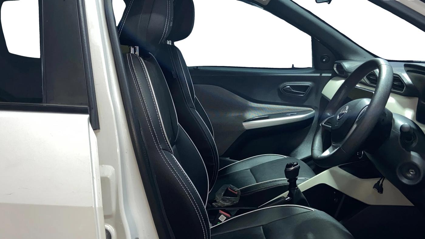 2023 Nissan MAGNITE XE, Petrol, Manual, 24,763 km, Right Side Front Door Cabin