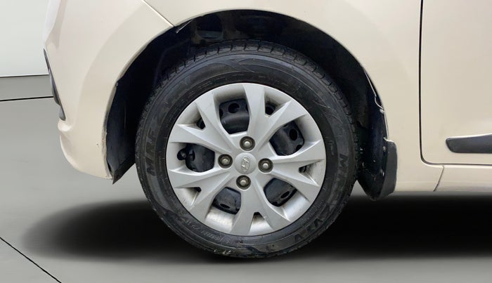 2014 Hyundai Grand i10 SPORTZ 1.2 KAPPA VTVT, Petrol, Manual, 17,274 km, Left Front Wheel
