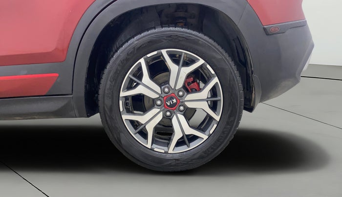 2020 KIA SELTOS GTX PLUS AT 1.5 DIESEL, Diesel, Automatic, 1,01,607 km, Left Rear Wheel