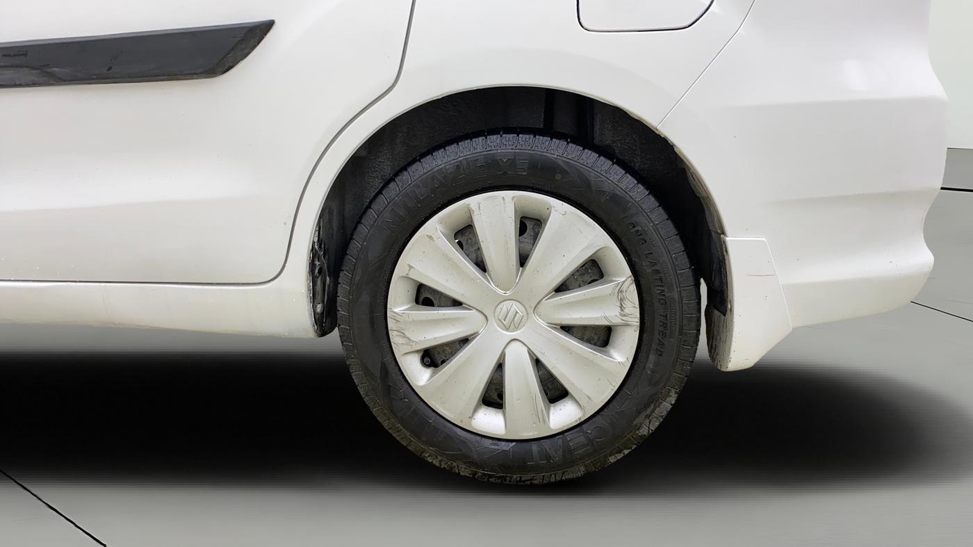 2016 Maruti Ertiga VXI, CNG, Manual, 44,162 km, Left Rear Wheel