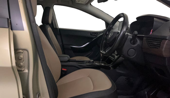 2022 Tata NEXON XZA PLUS DIESEL KAZIRANGA, Diesel, Automatic, 59,140 km, Right Side Front Door Cabin