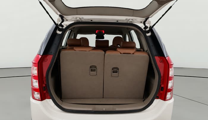 2014 Mahindra XUV500 W6, Diesel, Manual, 1,15,208 km, Boot Open Zoomed View