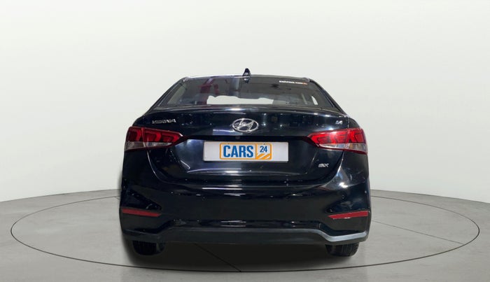 2018 Hyundai Verna 1.6 VTVT SX O, Petrol, Manual, 29,011 km, Back/Rear