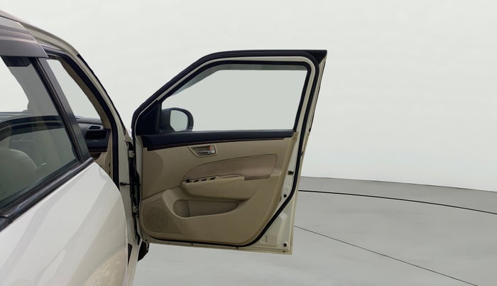 2014 Maruti Swift Dzire VXI, Petrol, Manual, 1,04,099 km, RHS Front Door