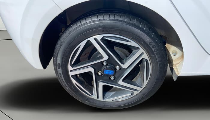 2024 Hyundai GRAND I10 NIOS ASTA 1.2 KAPPA VTVT, Petrol, Manual, 17,753 km, Right Rear Wheel