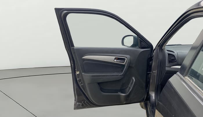 2017 Maruti Vitara Brezza ZDI PLUS, Diesel, Manual, 79,489 km, LHS Front Door