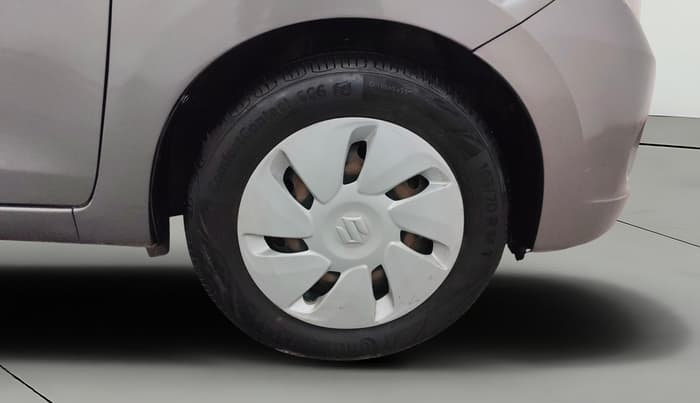 2017 Maruti Celerio ZXI AMT (O), Petrol, Automatic, 1,34,237 km, Right Front Wheel