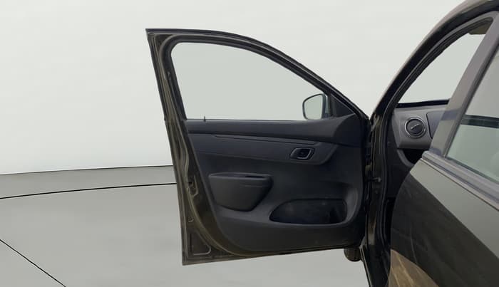 2018 Renault Kwid RXT 1.0, CNG, Manual, 62,760 km, LHS Front Door