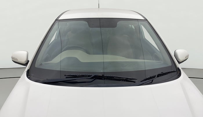 2017 Hyundai Elite i20 SPORTZ 1.4 CRDI, Diesel, Manual, 1,12,064 km, Front Windshield