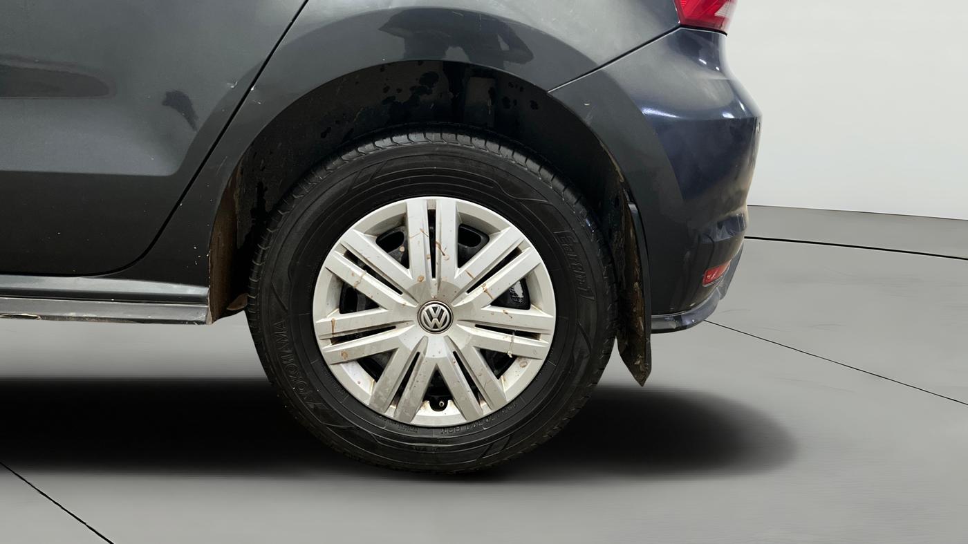 2021 Volkswagen Polo TRENDLINE 1.0L, Petrol, Manual, 1,35,024 km, Left Rear Wheel