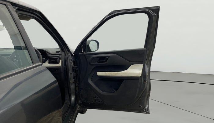 2023 Tata PUNCH PURE MT, Petrol, Manual, 38,425 km, RHS Front Door