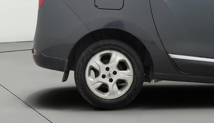 2015 Renault Lodgy 110 PS RXZ, Diesel, Manual, 89,791 km, Right Rear Wheel