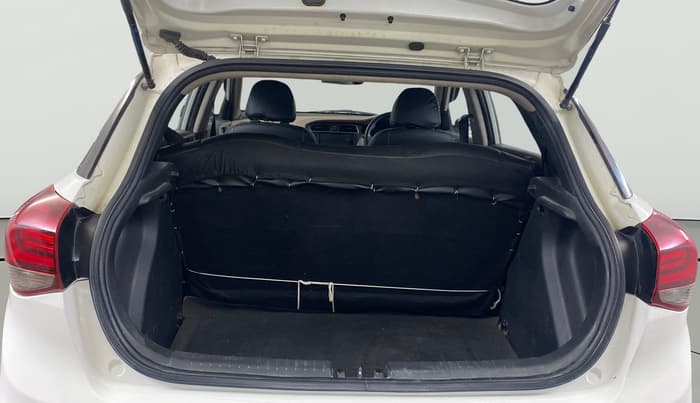2018 Hyundai Elite i20 MAGNA EXECUTIVE 1.2, Petrol, Manual, 86,728 km, Boot Open Zoomed View