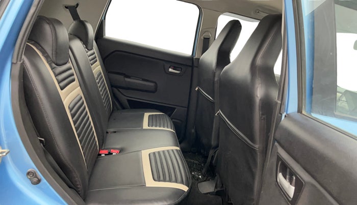 2019 Maruti New Wagon-R VXI 1.2, Petrol, Manual, 42,355 km, Right Side Rear Door Cabin