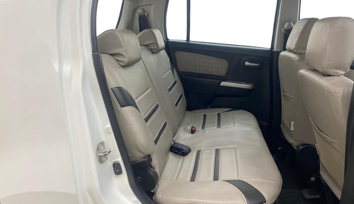 2016 Maruti Wagon R 1.0 VXI OPT, Petrol, Manual, 89,302 km, Right Side Rear Door Cabin