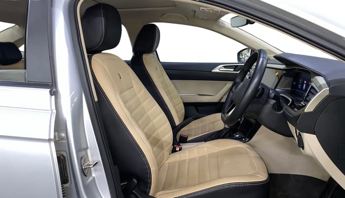 2024 Volkswagen VIRTUS Highline Plus 1.0 TSI AT, Petrol, Automatic, 21,452 km, Right Side Front Door Cabin