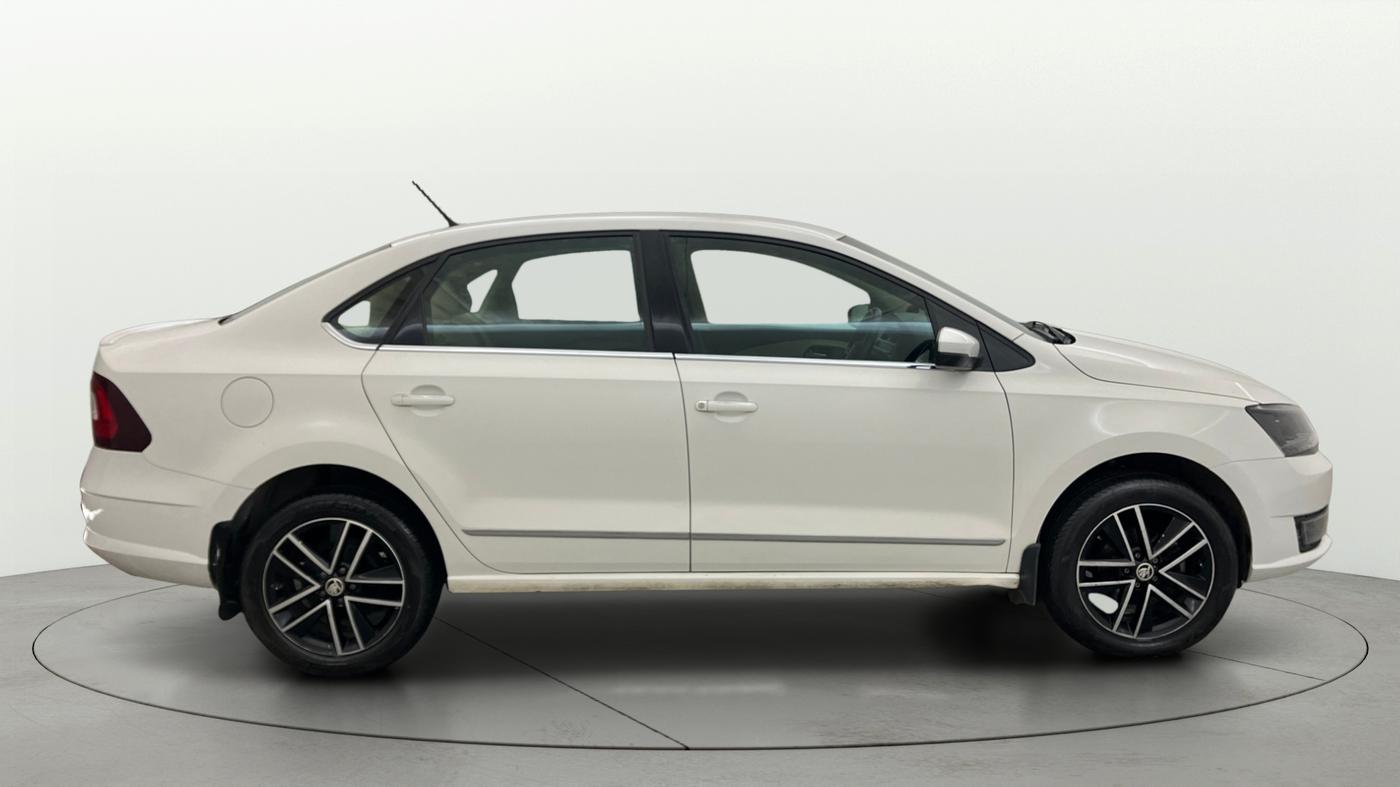 2020 Skoda Rapid STYLE TSI, Petrol, Manual, 55,442 km, Right Side View