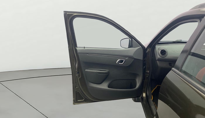 2019 Renault Kwid RXT 1.0 AMT (O), Petrol, Automatic, 18,389 km, LHS Front Door